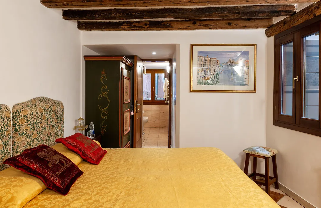 Luxury Venetian Rooms-1