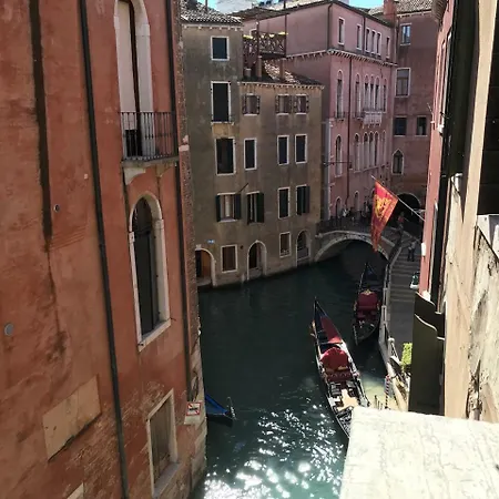 Luxury Venetian Rooms-3